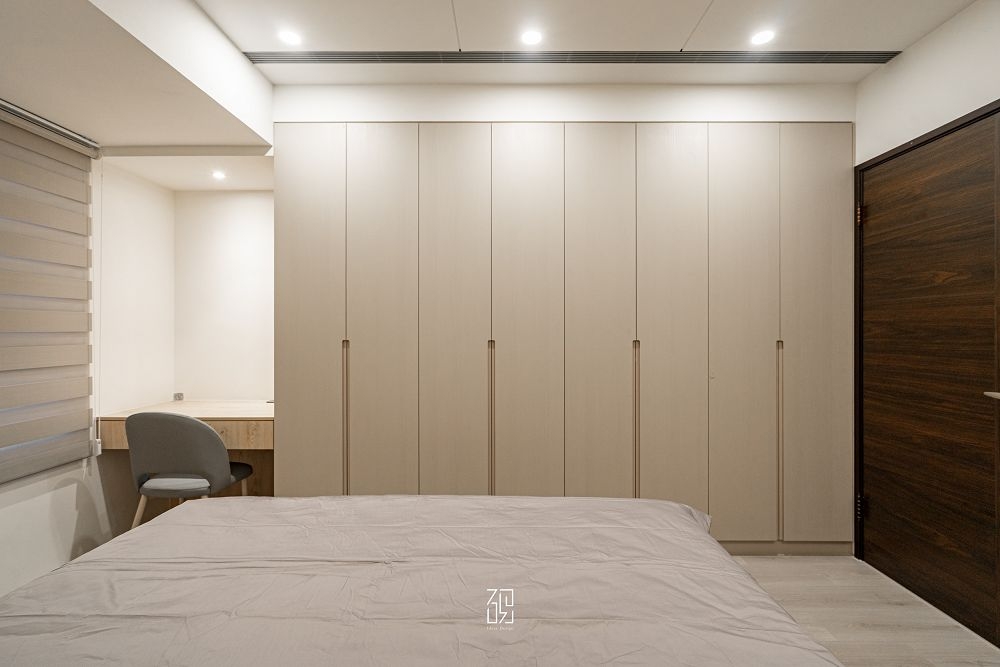 灰白象限-衣櫃