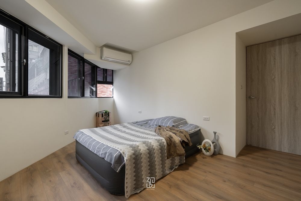 南京西路-照片標題