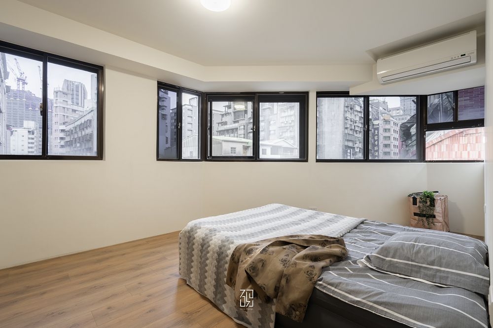 南京西路-照片標題