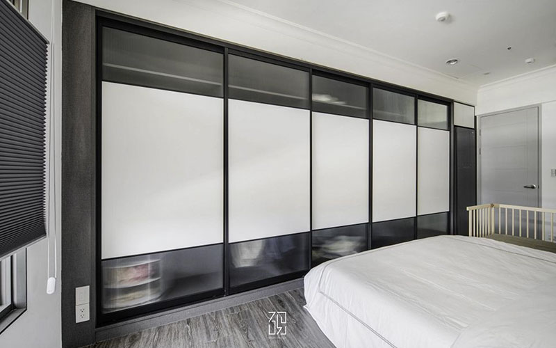 臥室：換季衣物的主戰場